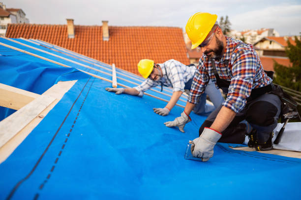 Best Flat Roof Repair Services  in Kewaskum, WI